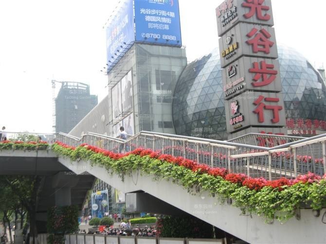高架橋花箱 高架橋花箱